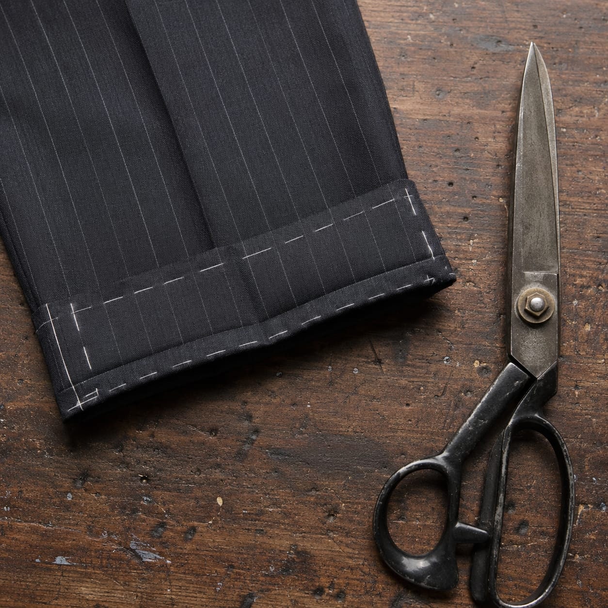 Tailored trouser cuff with chalk markings
